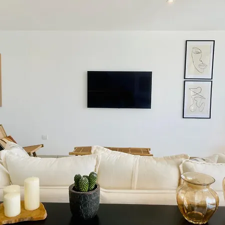 Vadella Hills 01