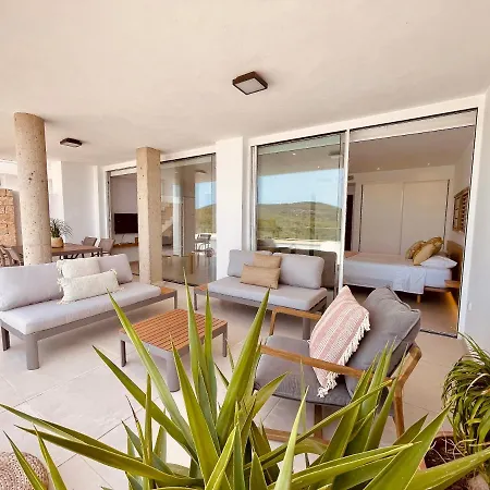 Vadella Hills 01 *