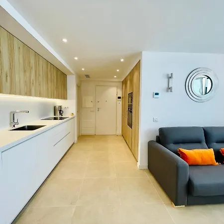 Vadella Hills 01 *